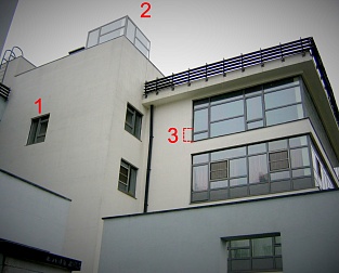 Устройство нового окна и выхода на крышу в частной квартире